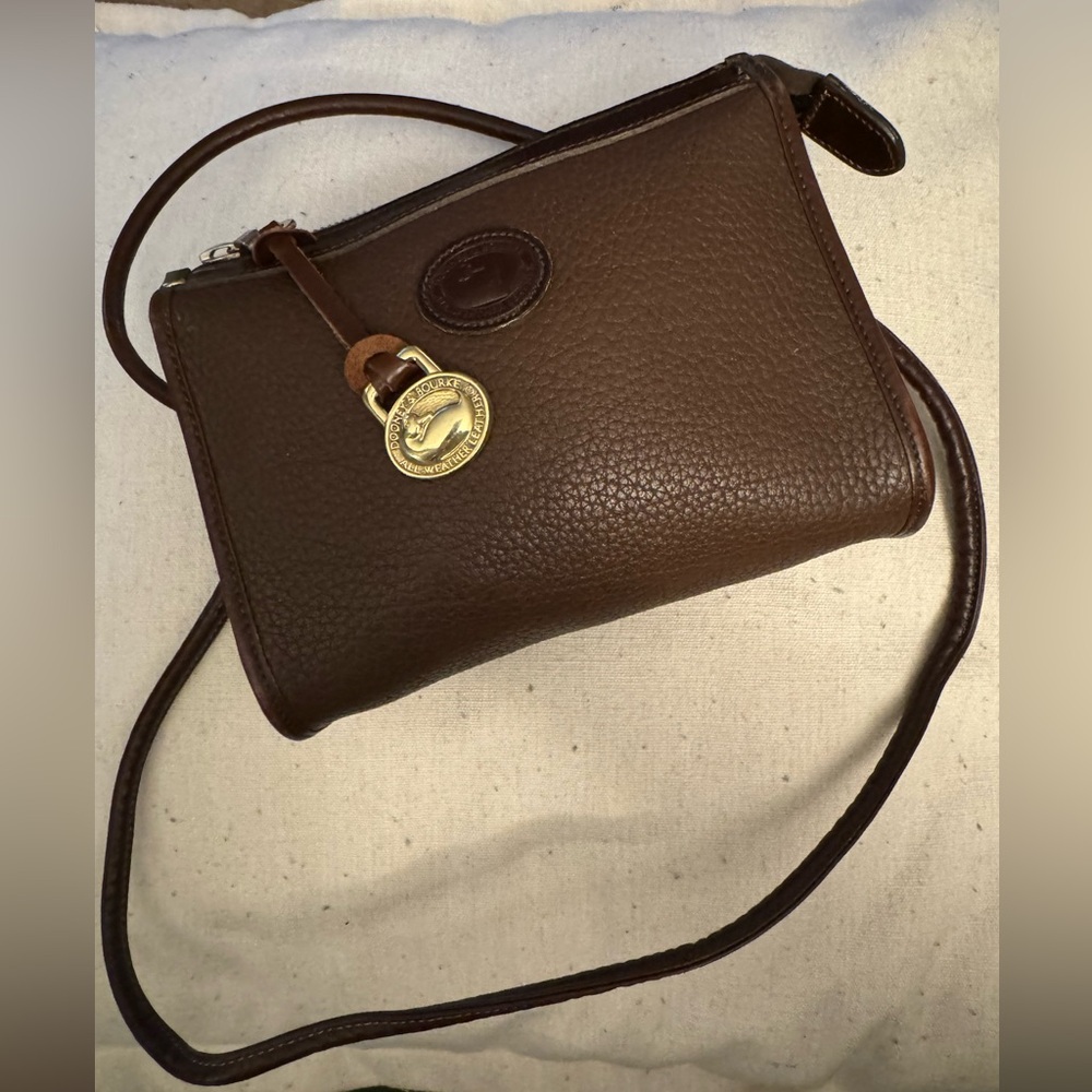 Vintage Dooney & Bourke Pebble leather Shoulder bag